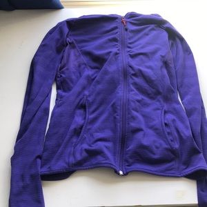 Hooded activewear sweatshirt
